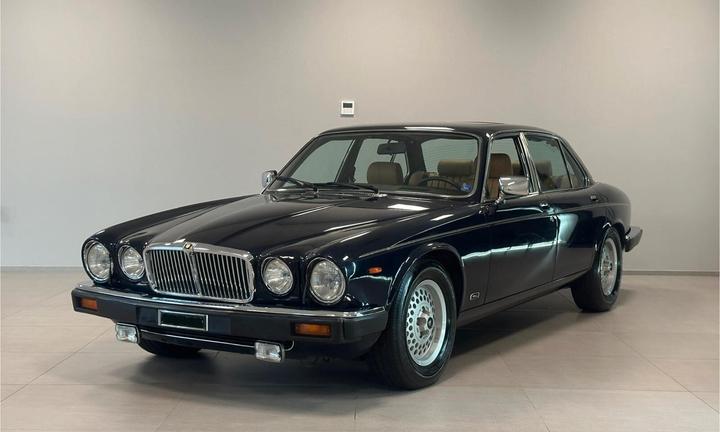 Jaguar XJ12 JAGUAR XJ12 SOVEREIGN 5.3 HE