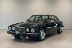 Jaguar XJ12 JAGUAR XJ12 SOVEREIGN 5.3 HE