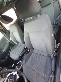 Sedili interni VW POLO 6R 2012 1.2D KW55 motore CF