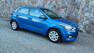 Hyundai i20 1.2 5 porte - neopatentati