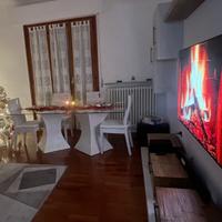 MOBILE TV E TAVOLO SOGGIORNO