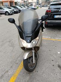 Piaggio x8
