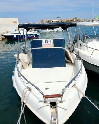 Coverline Malaga 6,70m Walkaround EFB 2003