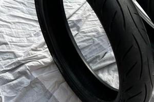 Gomma moto anteriore 