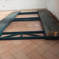Pedana per auto con movimento laterali 