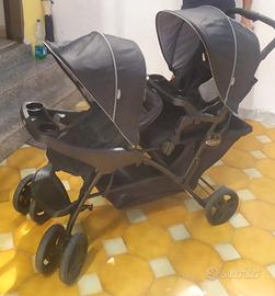 Passeggino gemellare