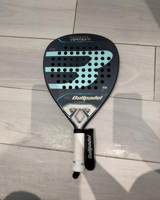 BULLPADEL VERTEX 04 W 2024