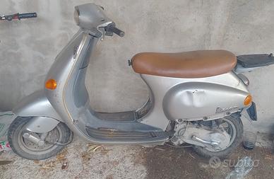 vespa 50 et2 