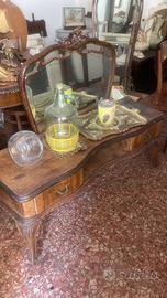 Consolle con specchio