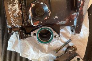 Carcassa pompa gasolio bosch VE fiatagri agrifull