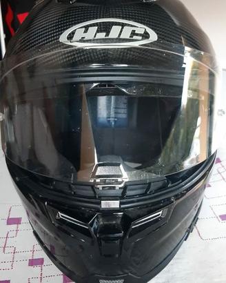Casco in carbonio