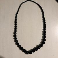 collana di perle nere
