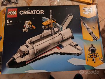 lego creator 3 in 1.   31117 space shuttle  