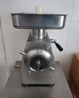 Tritacarne professionale 