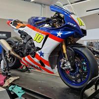 Yamaha R1 M