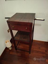 Mobiletto antiquariato svizzero