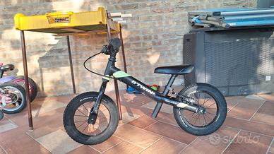 Bici senza pedali Btwin Decathlon (Nera)