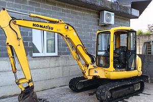 escavatore komatsu pc45r8