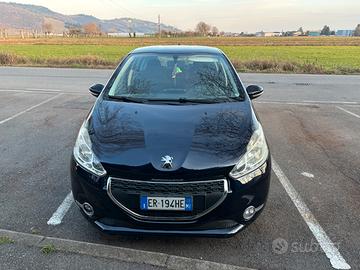 Peugeot 208 1.2 Benzina - Anno 2013 - 170.000 km