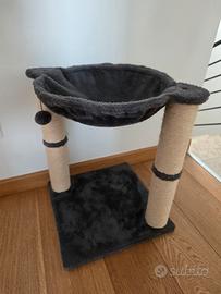 Tiragraffi con amaca per gatti 