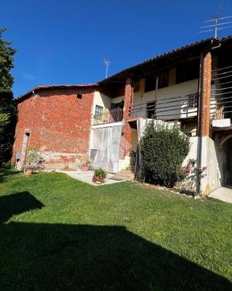 CASA SEMINDIPENDENTE A BARBANIA