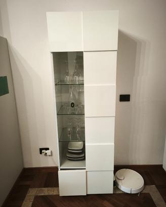 Vetrina bianco lucido con ripiani in vetro
