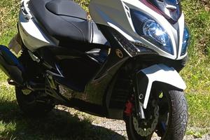 scooter kimco xcityng 500i
