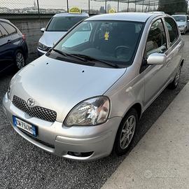 Toyota Yaris 1.3i 16V AUTOMATICO