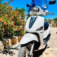 Scooter Yamaha 125 d'elight