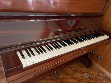 Pianoforte verticale