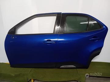 Porta anteriore posteriore toyota yaris 2020>26