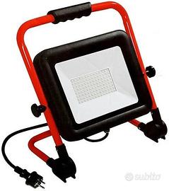 ROSI RSH44 Proiettore Led Portatile Faro 100W 8000