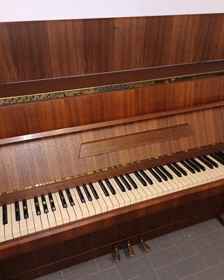 pianoforte verticale August Forster