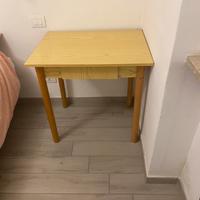Tavolo con cassetto / scrivania