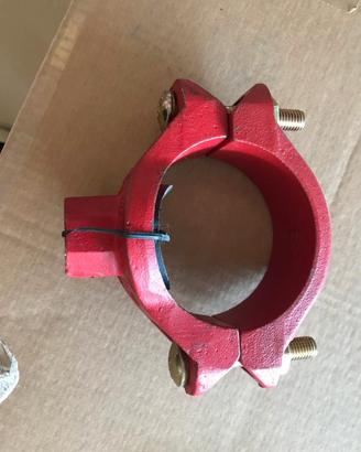 Presa a staffa antincendio