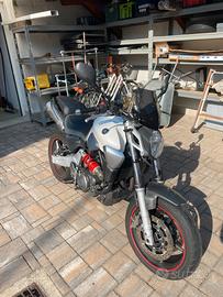 YAMAHA MT 03