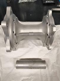 Mozzo ruota Suzuki RM 125/250 posteriore
