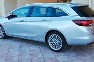 Opel astra sport tourer