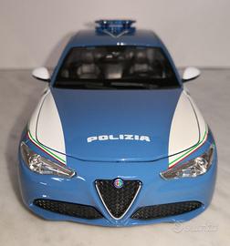 ALFA ROMEO GIULIA POLIZIA, 1/24 BURAGO