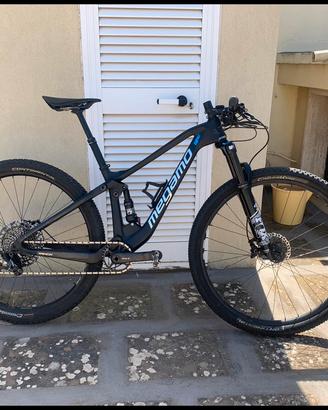 Megamo track r120 2021