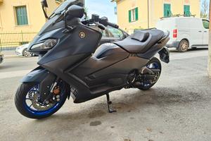 YAMAHA T MAX 560 - pari al nuovo
