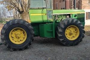 John Deere 8630