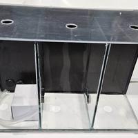 Bettiera a 3 posti con vano filtro e pompa