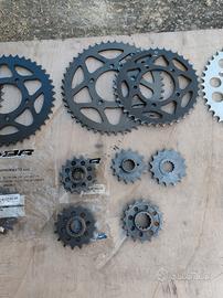 corone e pignoni Yamaha ducati kawasaki suzuki 