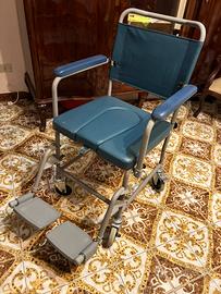 Sedia a rotelle per anziani