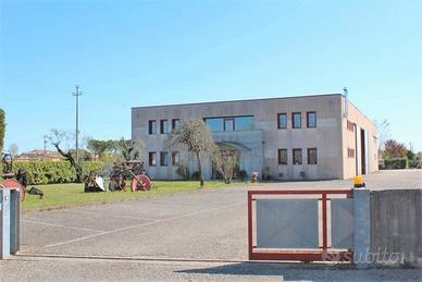 Fabbricato industriale