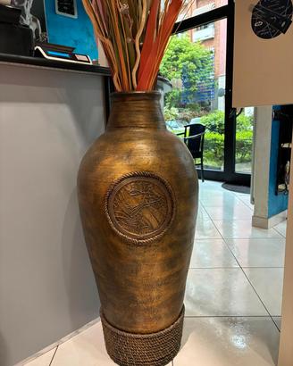 Vaso ornamentale di grandi dimensioni 