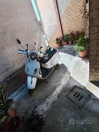 VESPA GTS 300 I. E. 