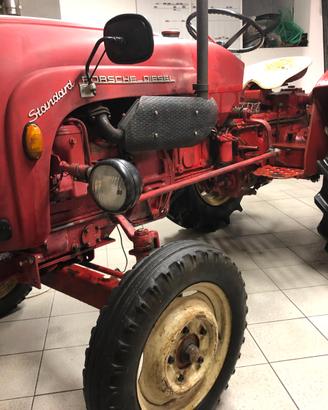 Trattore porsche standard 217