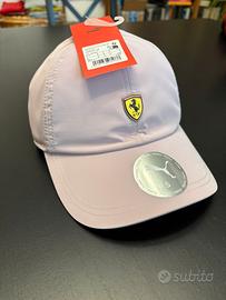 Cappellino donna Ferrari